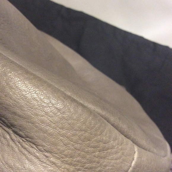 🪴Kenneth Cole - Drawstring Pebble Leather Backpack - Picture 11 of 14